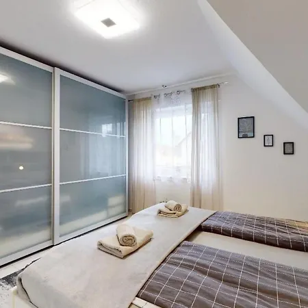 Helle Familienfreundliche Barrierefreie By Interhome Appartement *