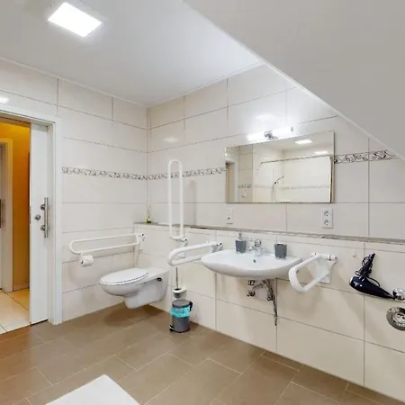 Helle Familienfreundliche Barrierefreie By Interhome Apartmán Bielefeld
