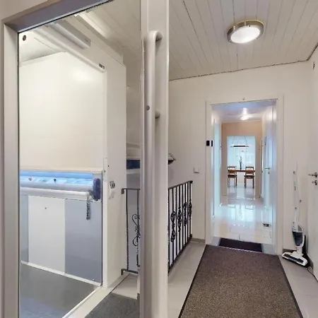 Helle Familienfreundliche Barrierefreie By Interhome